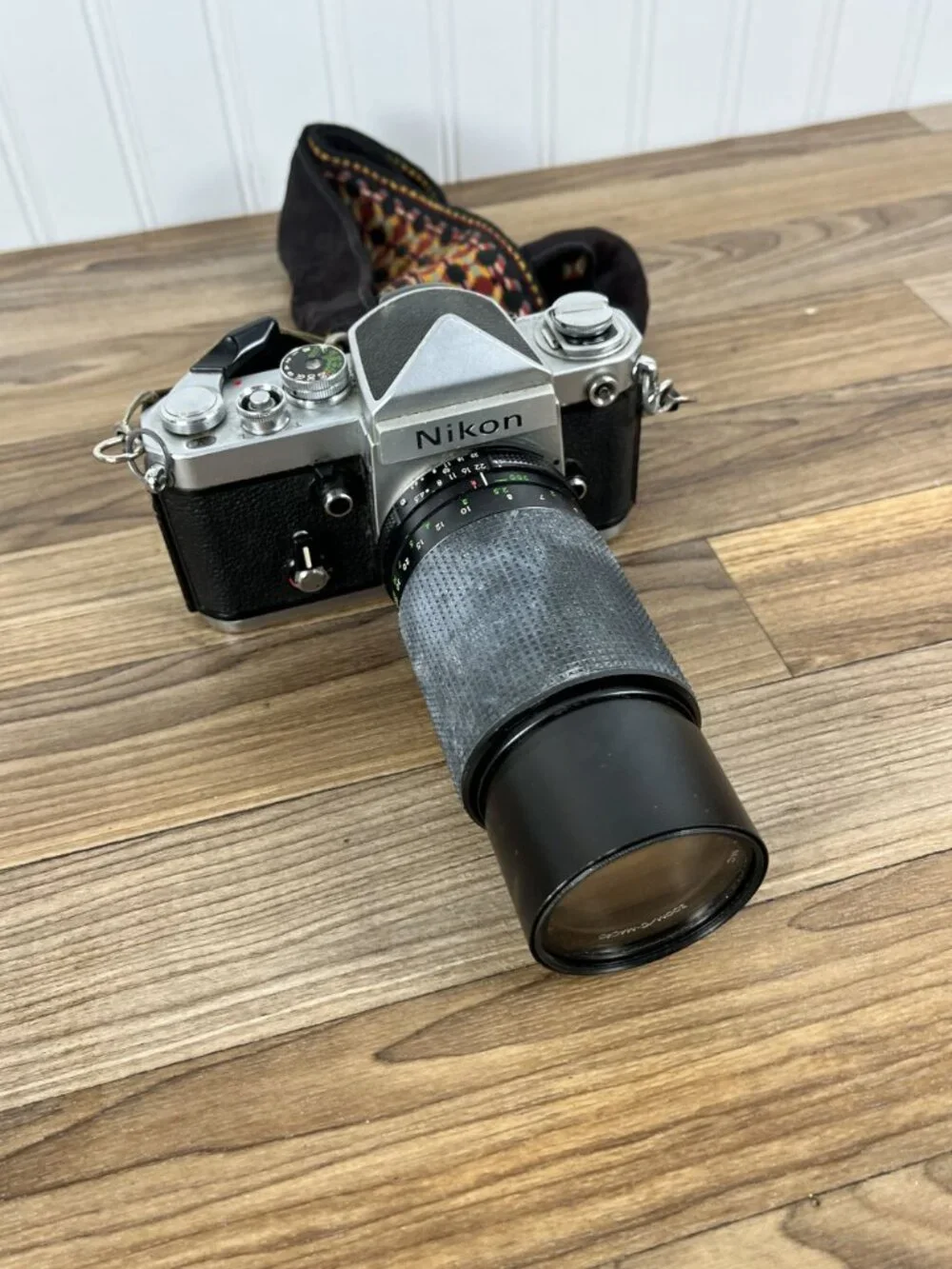 Nikon F 35mm Film SLR Camera Vintage Film Camera With Lens